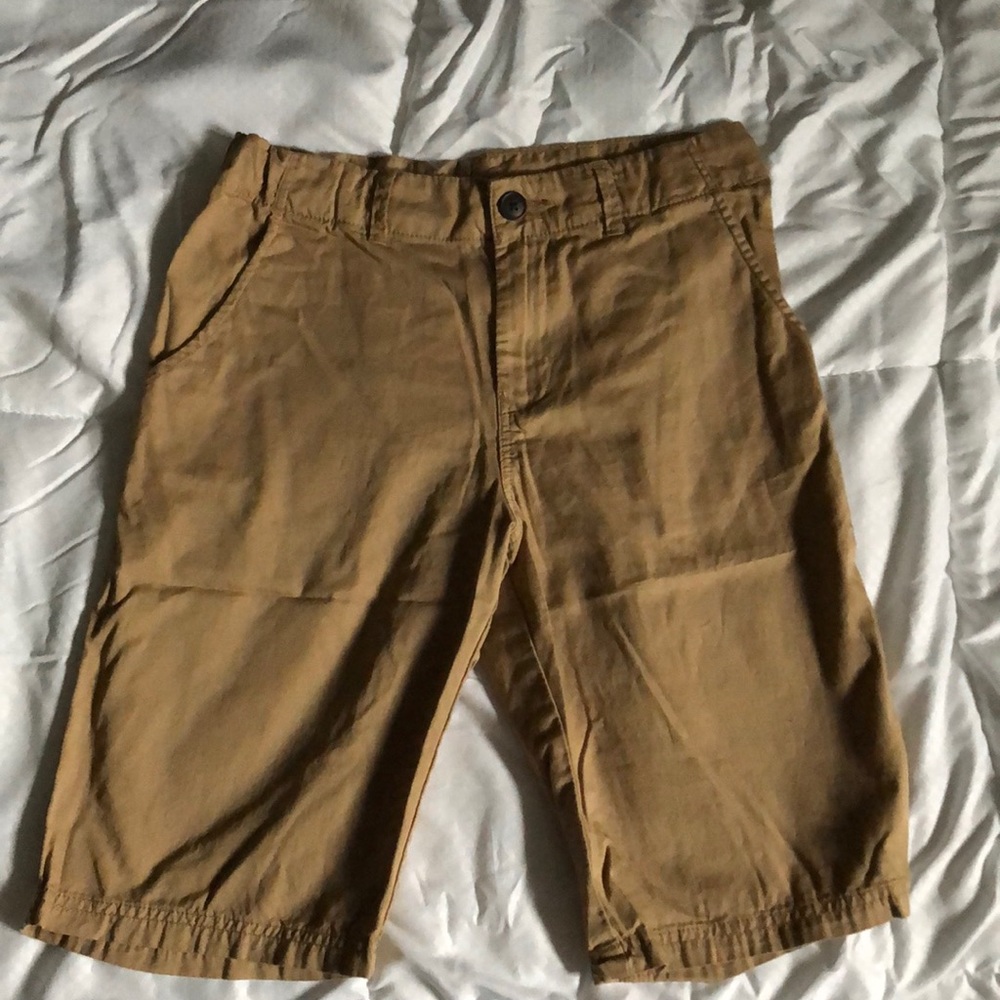 H&M boy’s dark khaki shorts